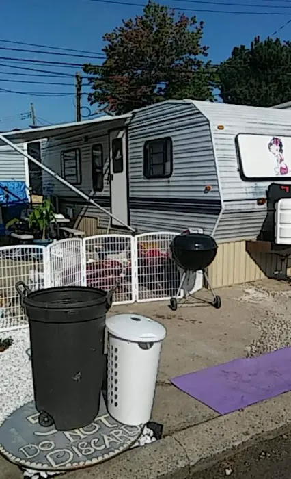 Costa Mobile Home Park Picture 2