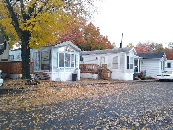 Costa Mobile Home Park Picture 4