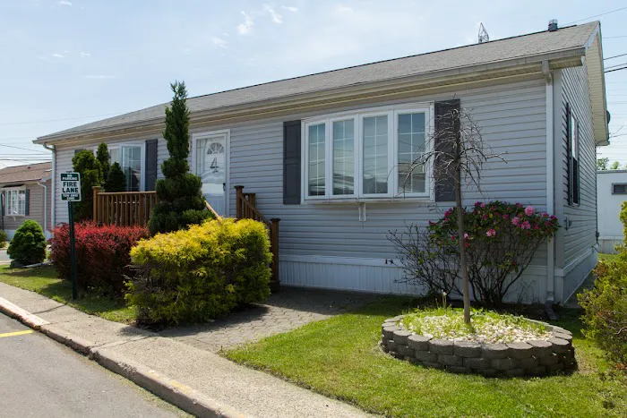Ideal Homes Picture 3