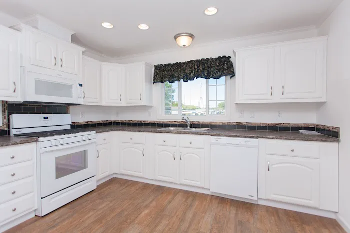Ideal Homes Picture 8