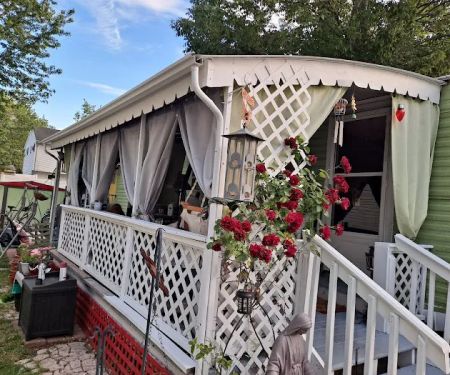 Sam's Mobile Home Park