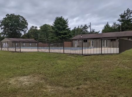 Pine Cone Resort