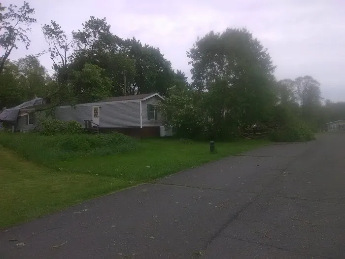 Walter's Mobile Home Village Picture 9
