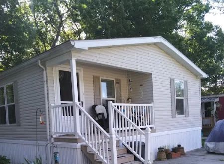 Oak Tree Manufactured Home Community