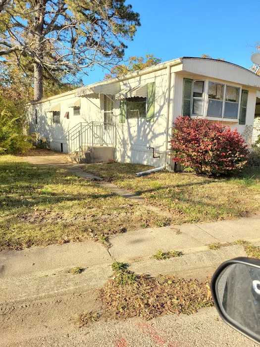 Maple Glen Mobile Home Park Picture 2