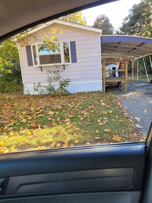 Maple Glen Mobile Home Park Picture 1