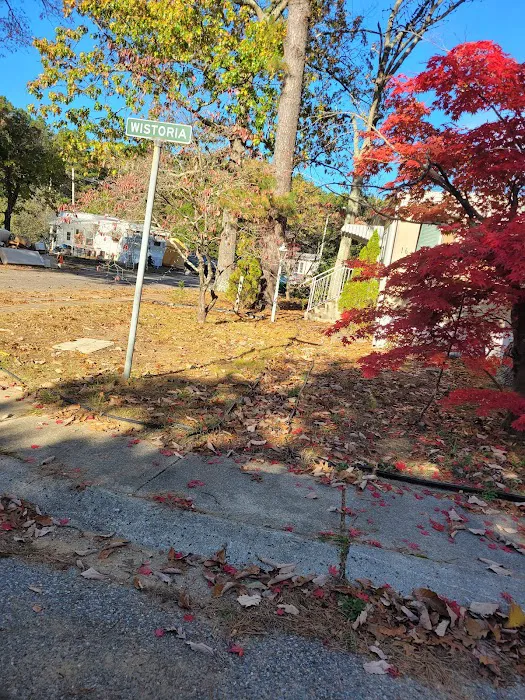 Maple Glen Mobile Home Park Picture 5