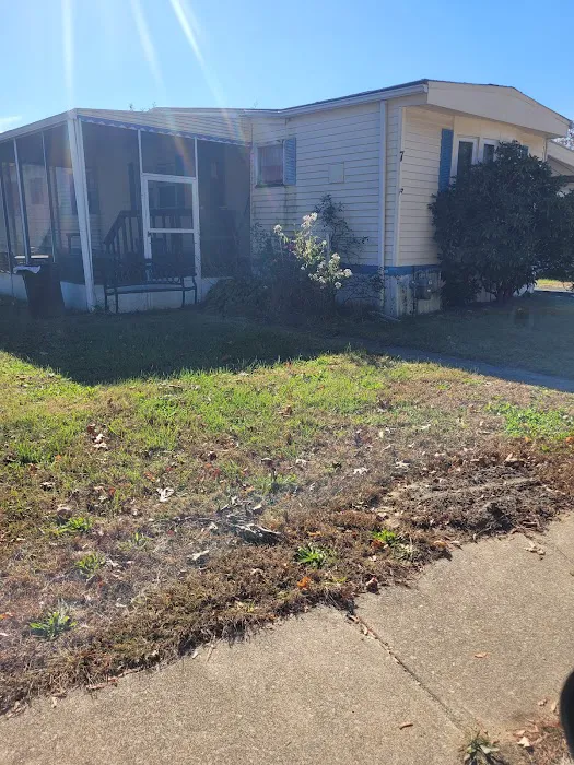 Maple Glen Mobile Home Park Picture 4