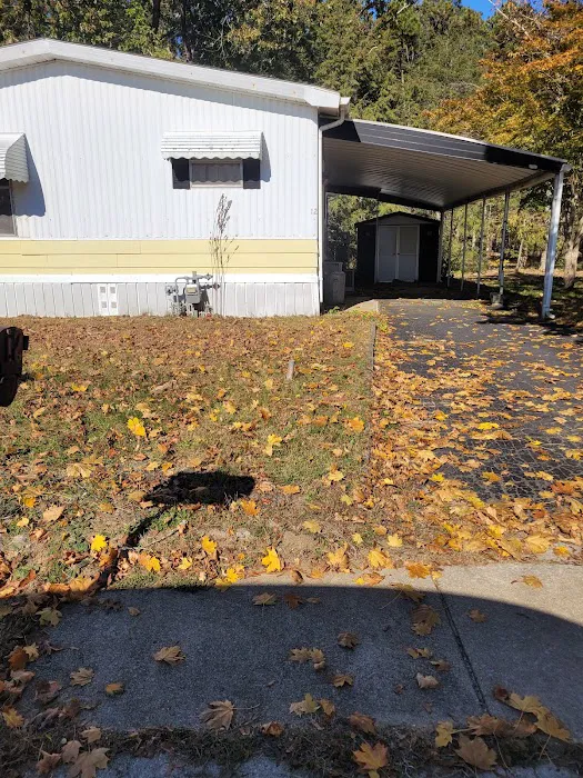 Maple Glen Mobile Home Park Picture 10