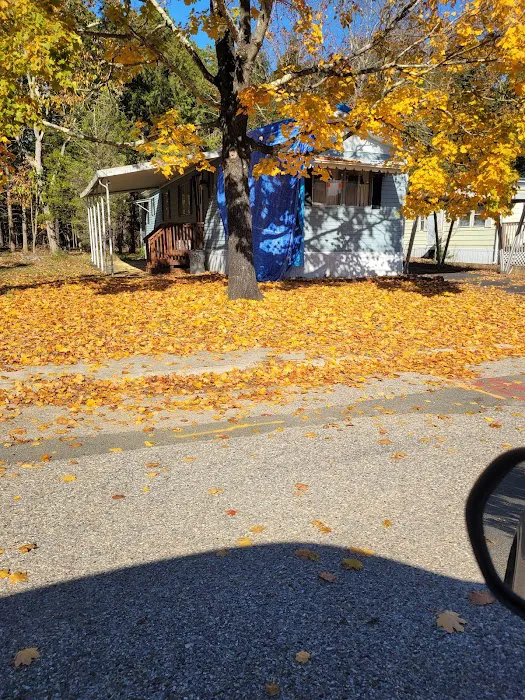 Maple Glen Mobile Home Park Picture 8