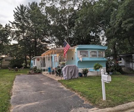 Roberts Mobile Home Park