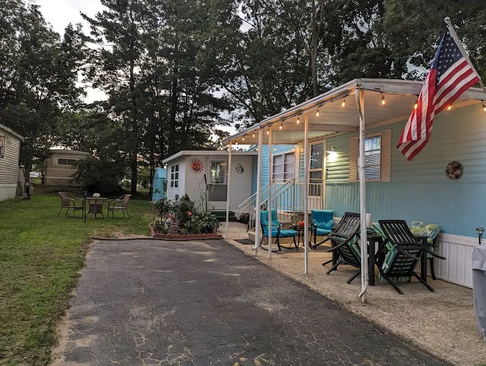 Roberts Mobile Home Park Picture 3