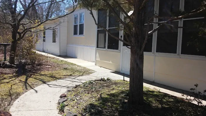 Roberts Mobile Home Park Picture 7