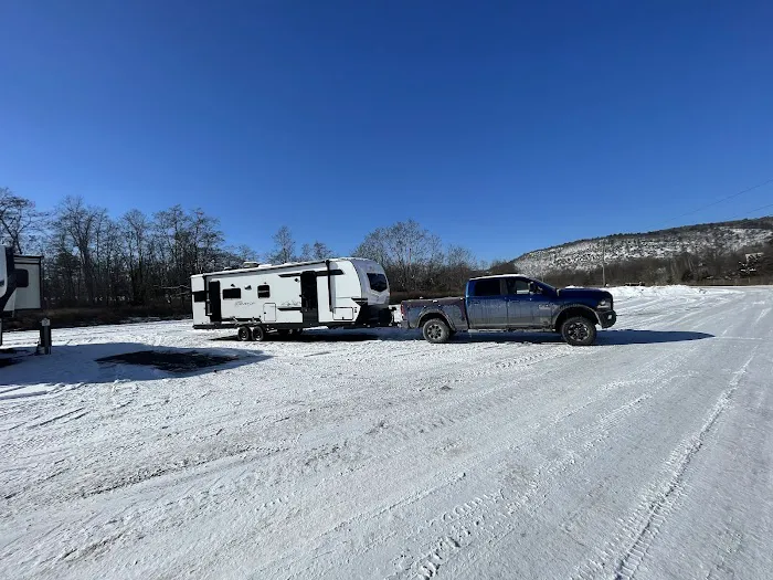 Tri-State RV Park Picture 2