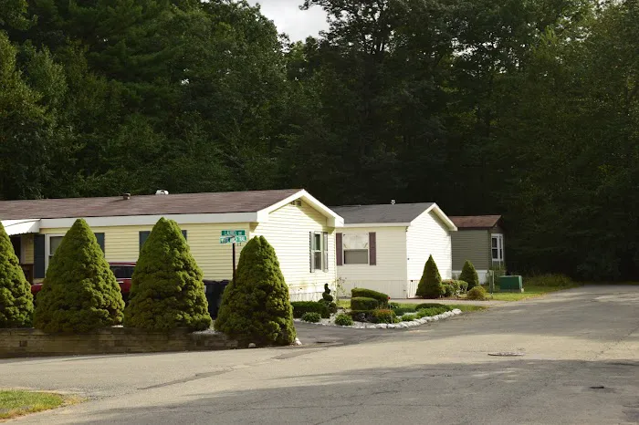 New Twin Lakes Village Manufactured Home Community Picture 1