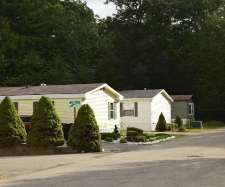 New Twin Lakes Village Manufactured Home Community