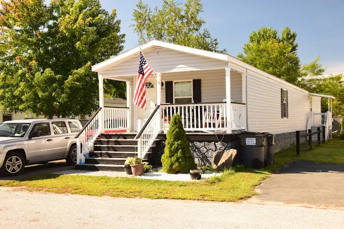 Huguenot Estates Manufactured Home Community Picture 1