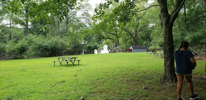 Cranford West Picture 7