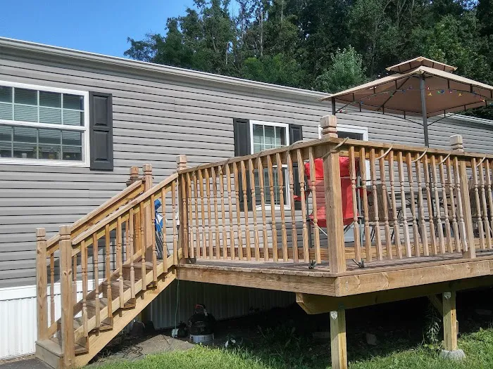 Terry's Mobile Home Park Picture 8