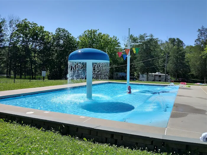 Colonial Woods Family Camping Resort Picture 1