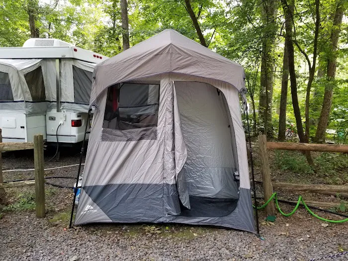 Colonial Woods Family Camping Resort Picture 6