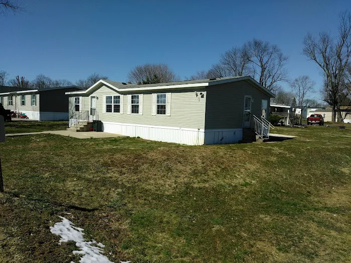 Breezy Acres Mobile Home Park Picture 6