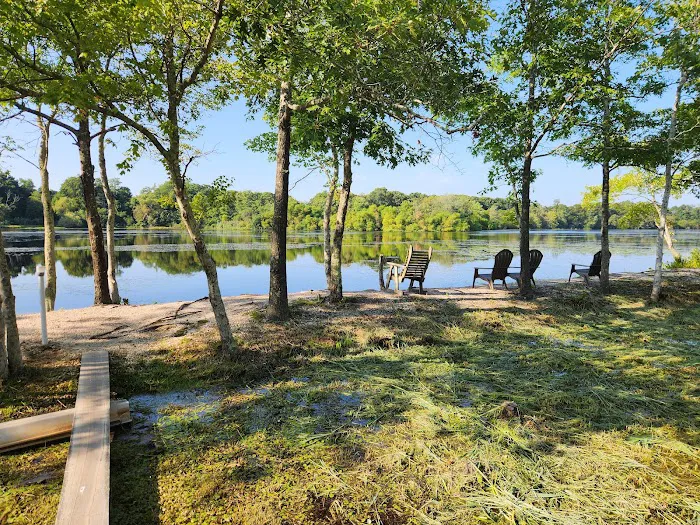 Peconic River Campground Picture 4