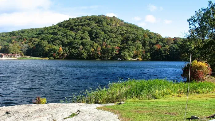 West Point FMWR Round Pond Outdoor Recreation Area Picture 4