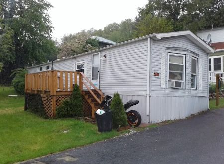 Gilly's Mobile Home Park