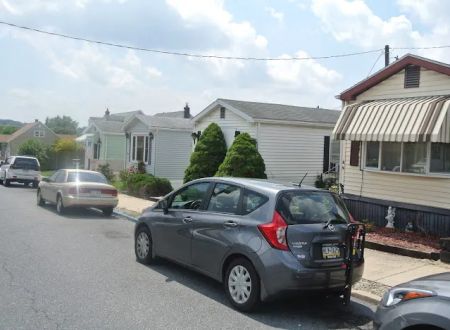 Holly Park Court Mobile Home Park, by Valley Community Management