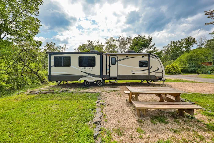 Pocono Point RV & Campground Picture 2