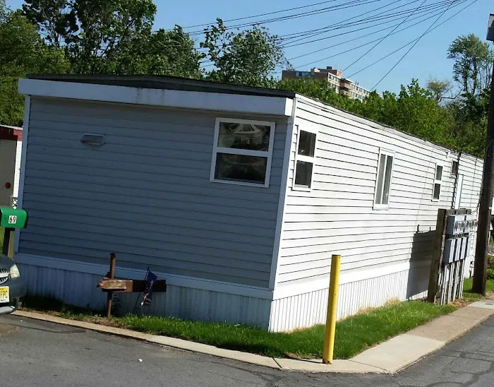 Penn Mobile Home Park Picture 3