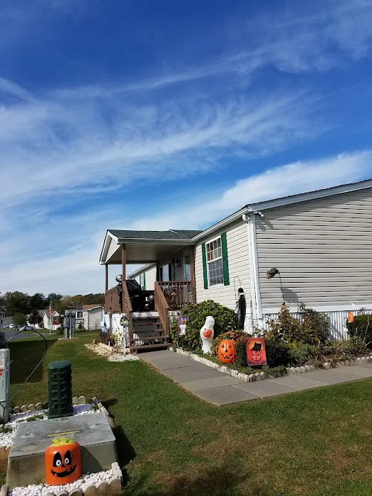 Indian Creek Village Picture 3