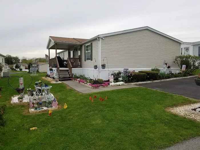 Indian Creek Village Picture 1