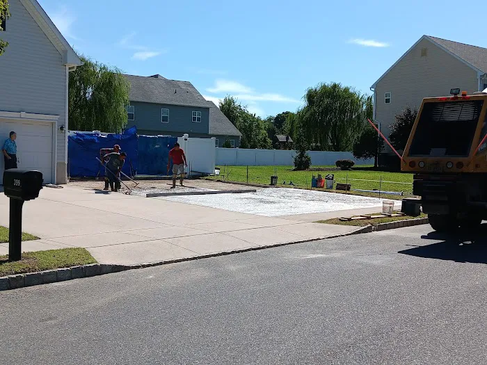 Whispering Pines Mobile Home Park Picture 4