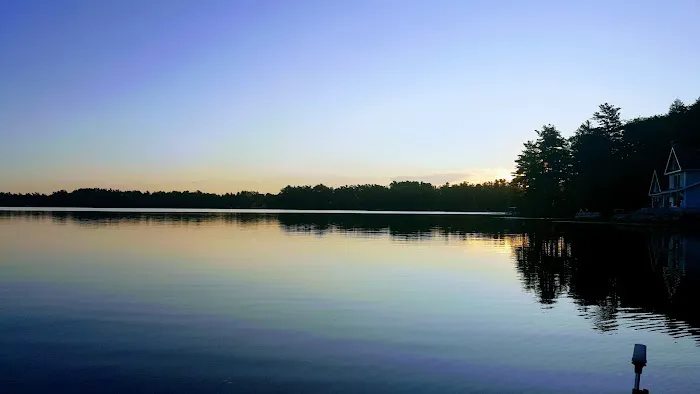 Kingston Cottage By The Lake Picture 1
