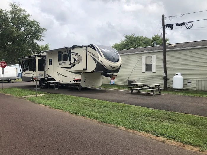Village Scene Mobile Home Park Picture 2