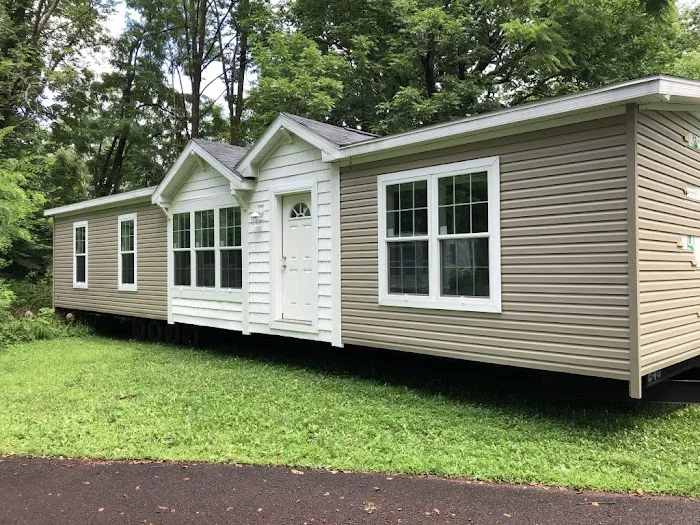 Green Top Manufactured Home Community Picture 2
