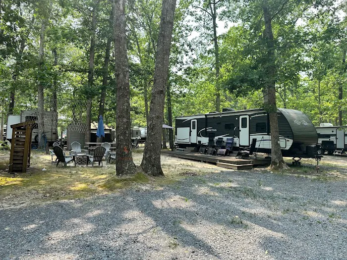 Spacious Skies Campgrounds - Country Oaks Picture 5