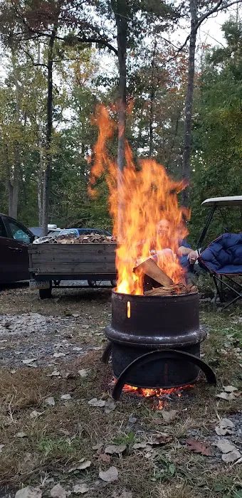 Boulder Woods Campground Picture 5