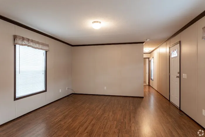 Maple Manor Picture 7