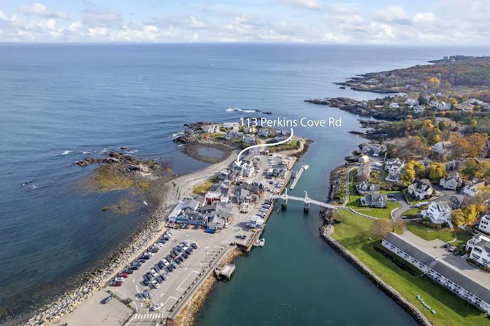 Perkins Cove Oceanfront Cottage Picture 2