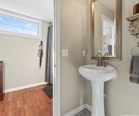 Perkins Cove Oceanfront Cottage