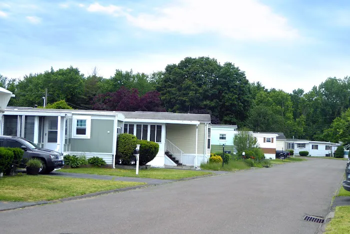 Rivermead Point North / South Manufactured Home Community Picture 7
