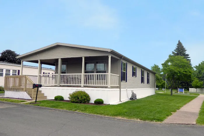 Rivermead Point North / South Manufactured Home Community Picture 10