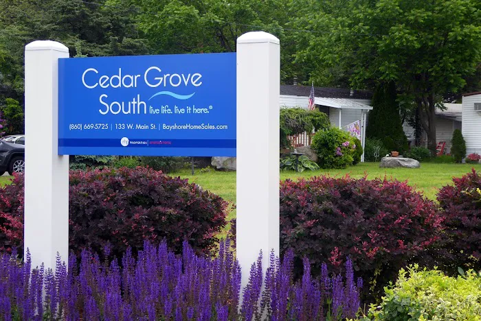 Cedar Grove Manufactured Home Community Picture 6