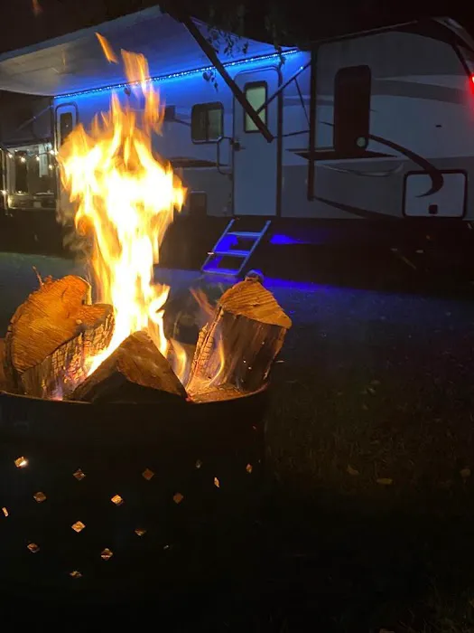 Swan lake Campground Picture 6