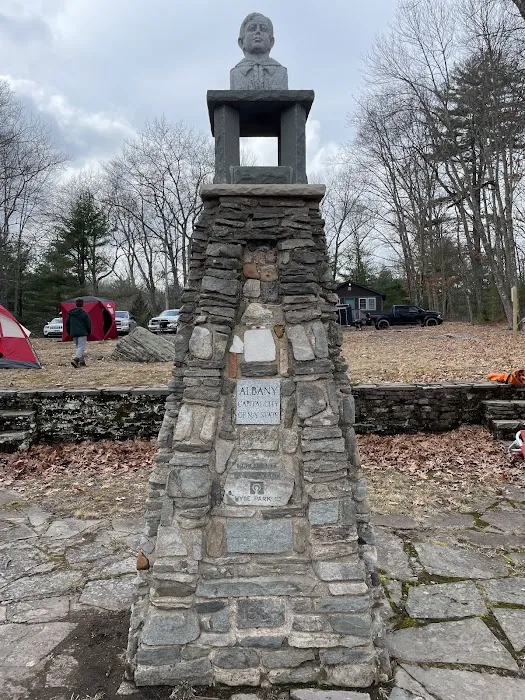 Lakeside Tent site Picture 3