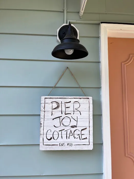 Pier Joy Cottage Picture 6