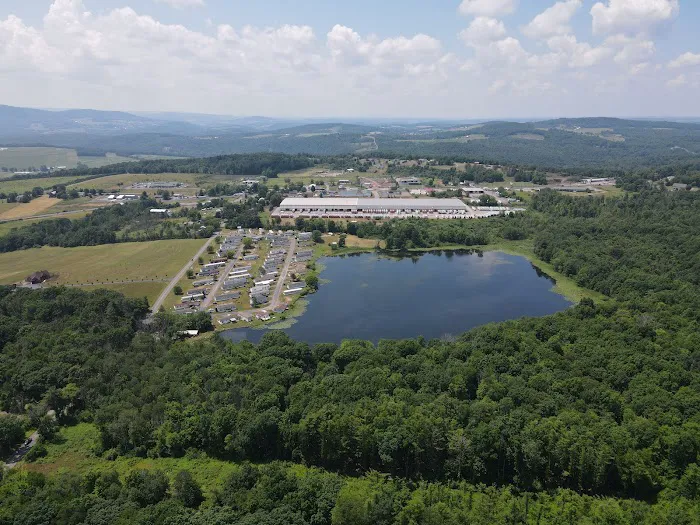 Oakwood Lake Village Picture 2